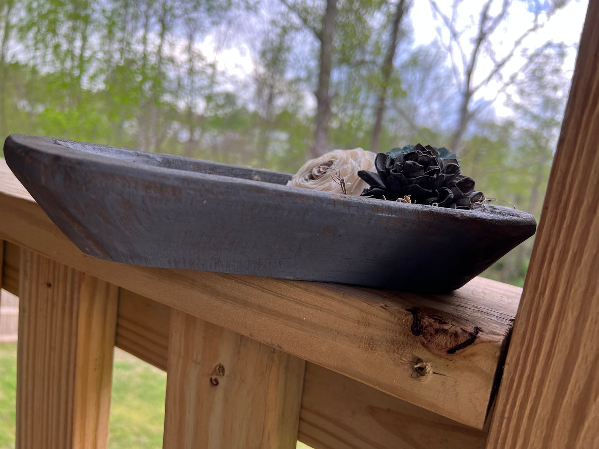 SMALL BLACK FARMHOUSE DOUGH BOWL WITH SPANISH MOSS & WOODEN FLOWERS