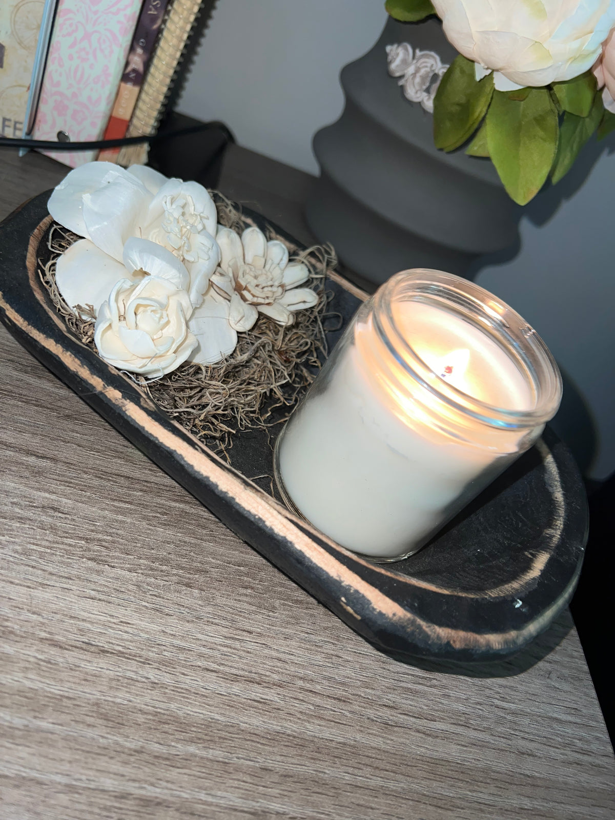 SMALL BLACK FARMHOUSE DOUGH BOWL WITH SPANISH MOSS & WOODEN FLOWERS